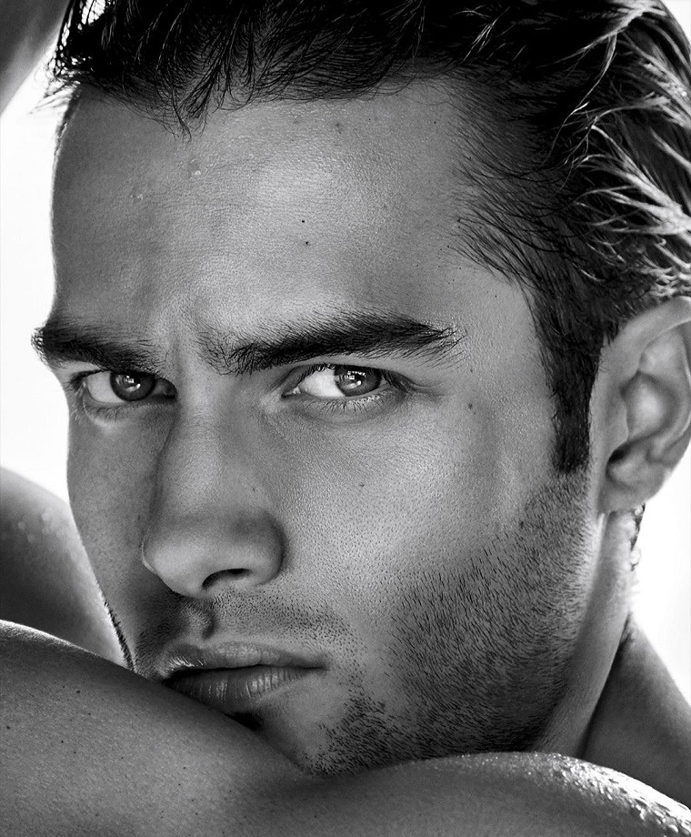 چهرهٔ تازهٔ تبلیغاتی جورجیو آرمانی اکوا دی جیو پروفوندو