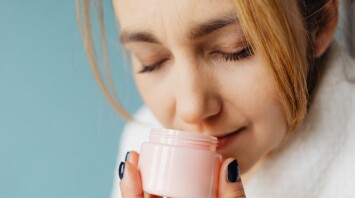 عطرهای انگیزشی: چگونه بو می‌تواند عملکرد را بهبود بخشد؟