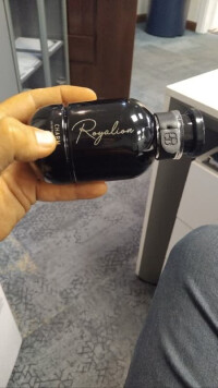  charm از برند رویالیون، عطری وطنی و هدیه ایی از یک دوست عزیز 