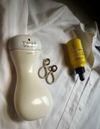 Azzaro twin