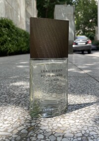 ایسه میاکه سدر متروپولیتن سبز