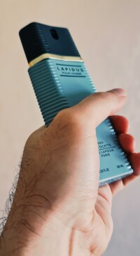 یک عطر مردانه! 