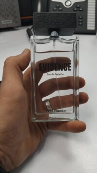 EVIDENCE کاری خنک و لطیف از برند YVES ROCHER