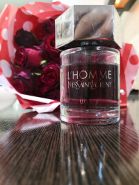 #ایوسن لوران اولتایم: عطری با طبع معتدل، شیک و بهاری