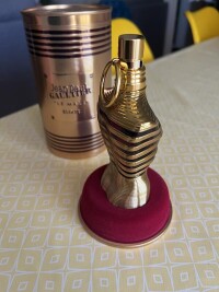 جان من است او