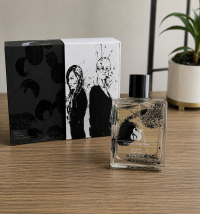 Six scent series three 6 ohneTitle: M
