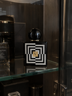 Adamo parfum V