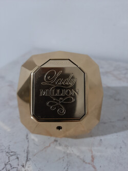 لیدی میلیون از یاد رفته 