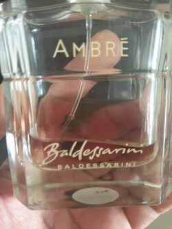 سیب سرخ و کهربا