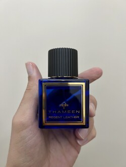Thameen regent leather