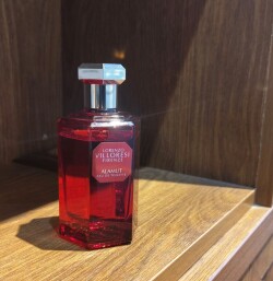 همیشه خاص باش