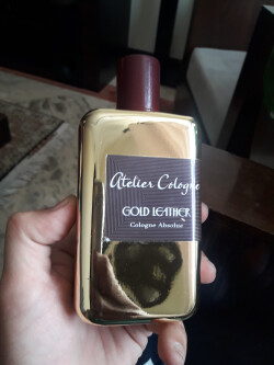 آتلیه کولون و عطر gold lether