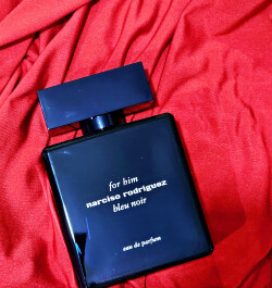 Narciso Rodriguez Bleu Noir EDP