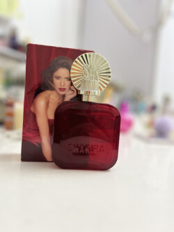 عطر جدید شکیرا به نام rojo❤️