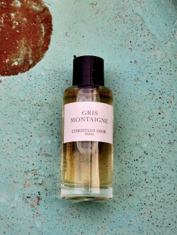 DIOR GRIS MONTAIGNE