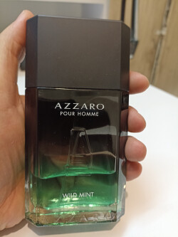 Azzaro 