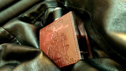 کاپیتان بلک+کاپشن چرم=زندگی