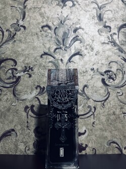 SERGE LUTENS - La Religieuse