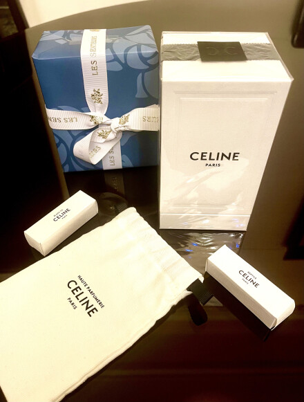 CELINE : Black Tie 