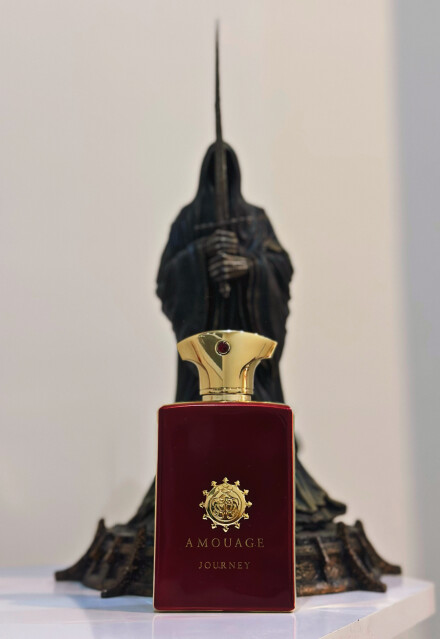 تاریکی محض…