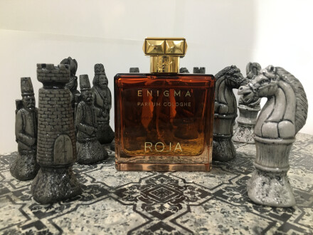 روژا انیگما پارفیوم کولون