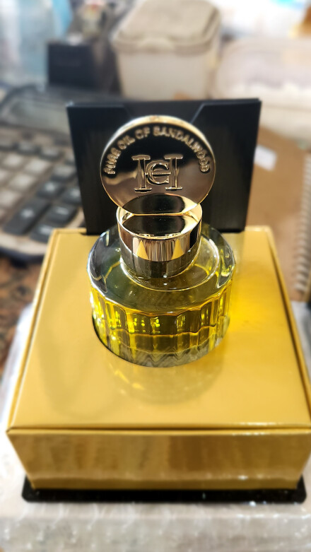 Super oil sandalwood