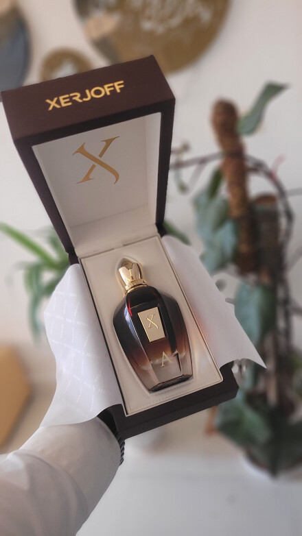 شاهزاده ی ایتالیایی ارزشمندترین عطر حال حاظر جهان ...