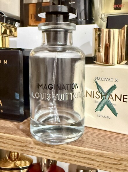 لحظه دردناک اتمام یک عطر گرون🥲