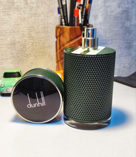 دانهیل آیکان ریسینگ 