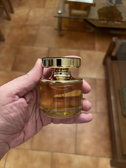 مونا دی اوریو وانیله