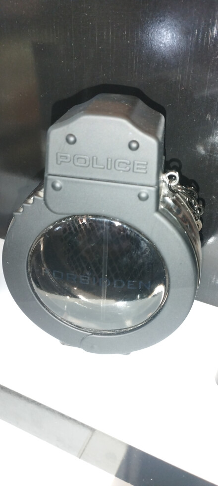 شهد ممنوع.....