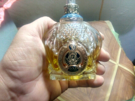 شیخ گلد ادیشن عجب رایحه ای داره این لامصب ادمو مات و مبهوت میکنه