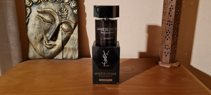 Yves Saint Laurent LE PARFUM