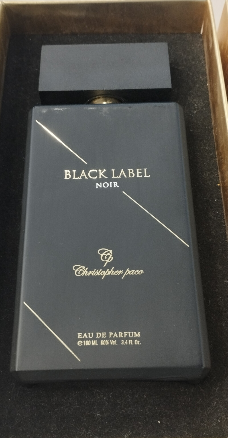 کریستوفر پاکو‌...