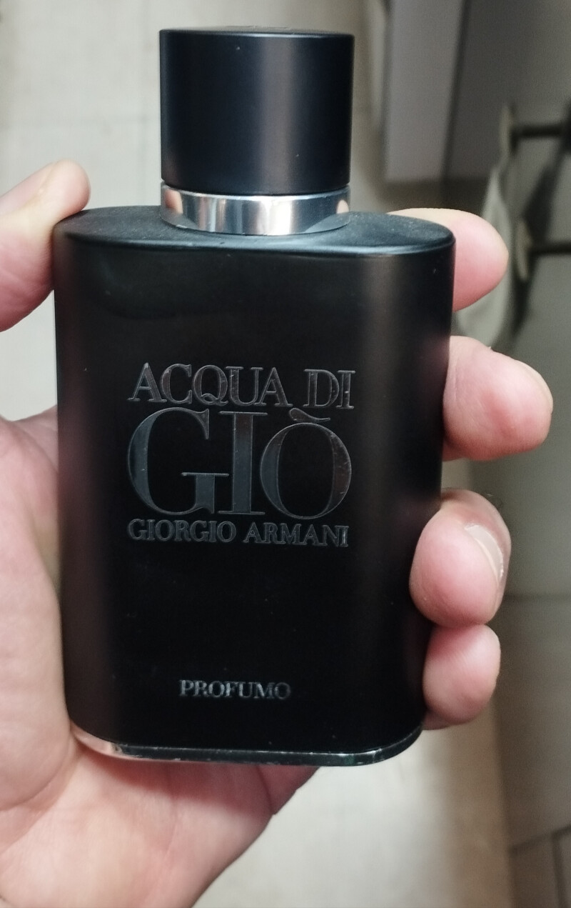 خنک و تند در قاب مشکی....