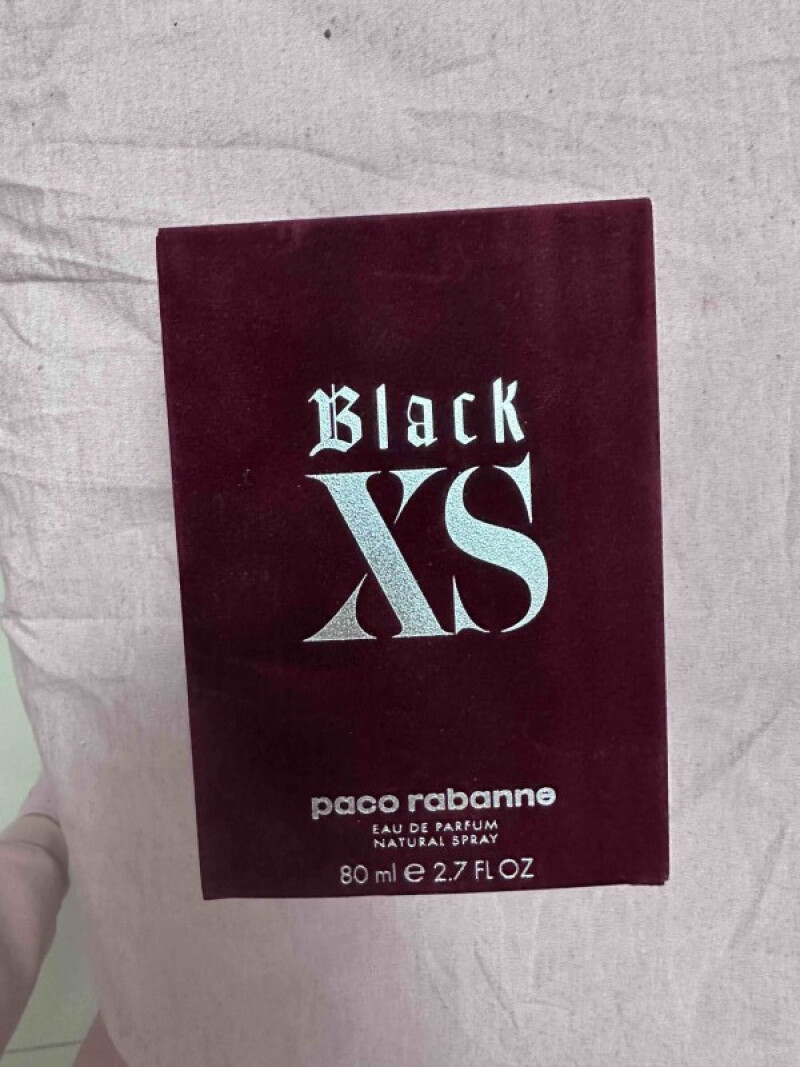 Black xs