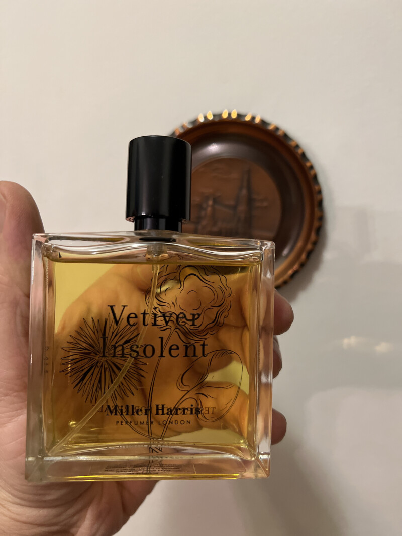 میلر هریس وتیور اینسولنت….یک وتیور مودب و اتو کشیده انگلیسی