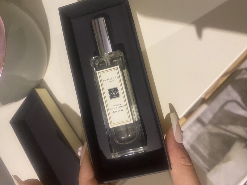 Jo MALONE