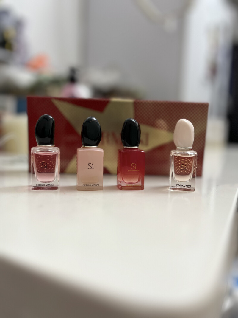 Giorgio Armani si collection