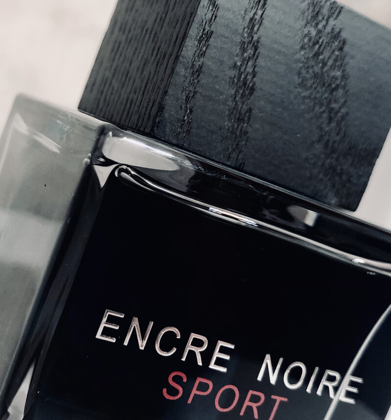 جوهرِ سرمه ای. 