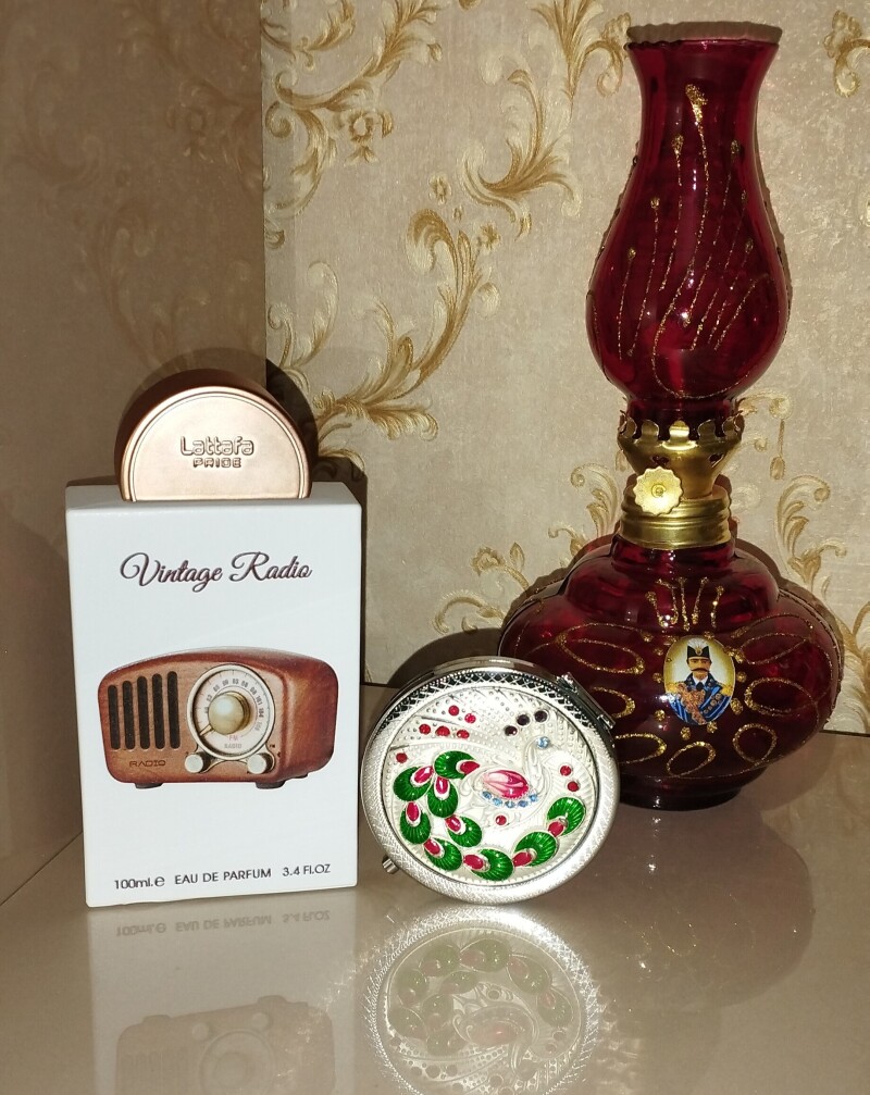 روایت رادیو...