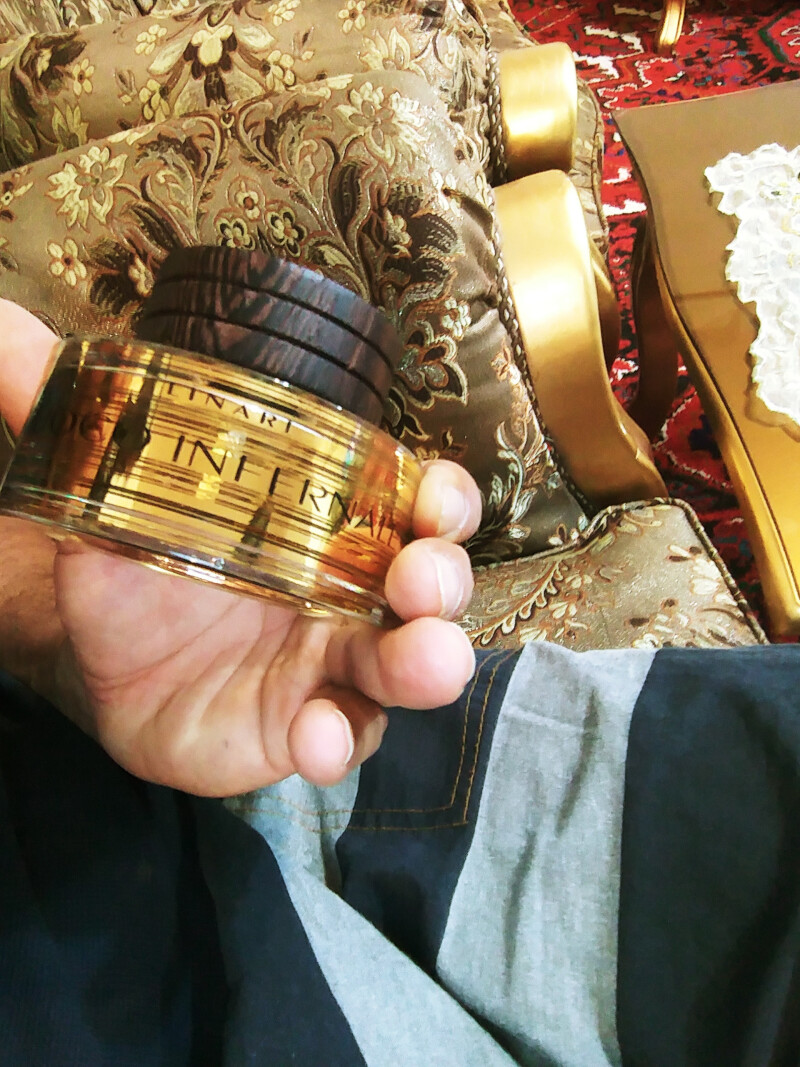 فوکو اینفر ناله از برند آلمانی لیناری