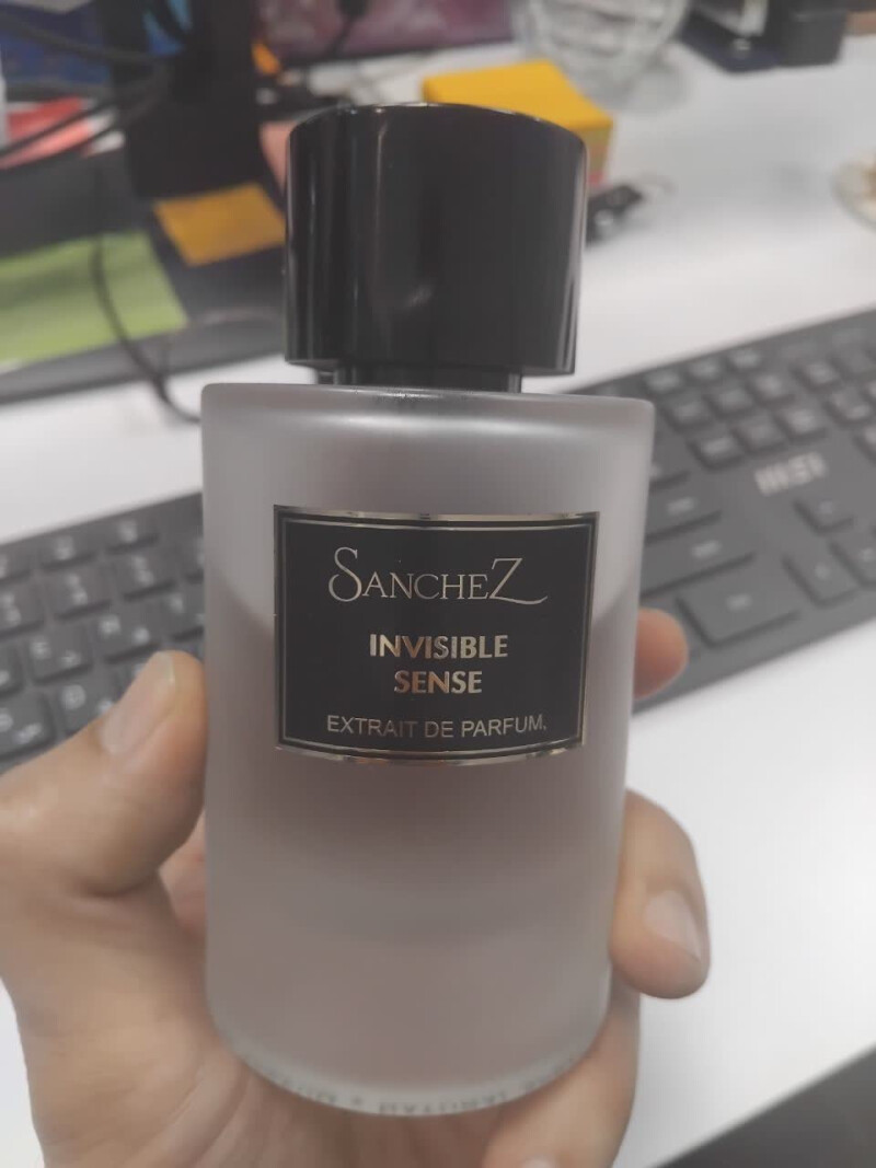 عطر invisible sense از برند سانچز