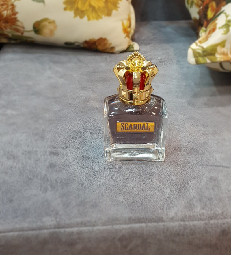 ژان پل گوتیه اسکندال