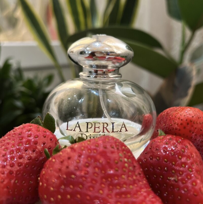 Divina La perla