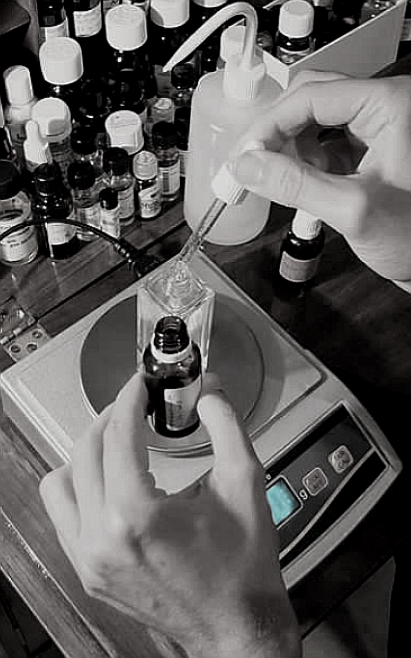 تست عطر + ترکیب اسکلت بندی اکورد پودری 