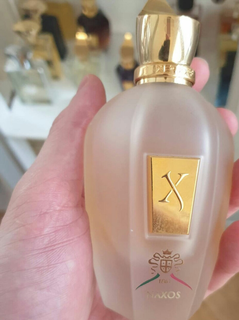 زرجف ناکسوس