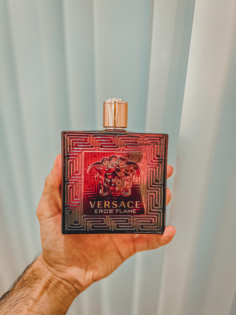 ورساچه اروس فلیم..