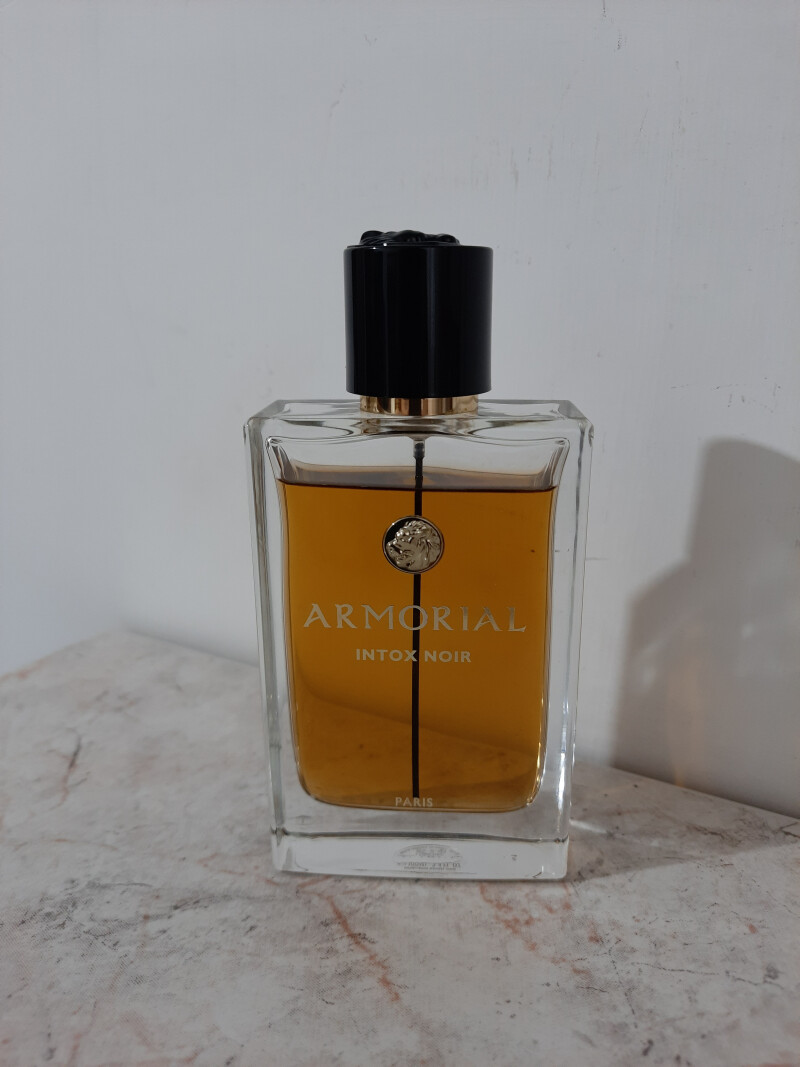عطر آرموریال اینتوکس نویر جی پارلیس