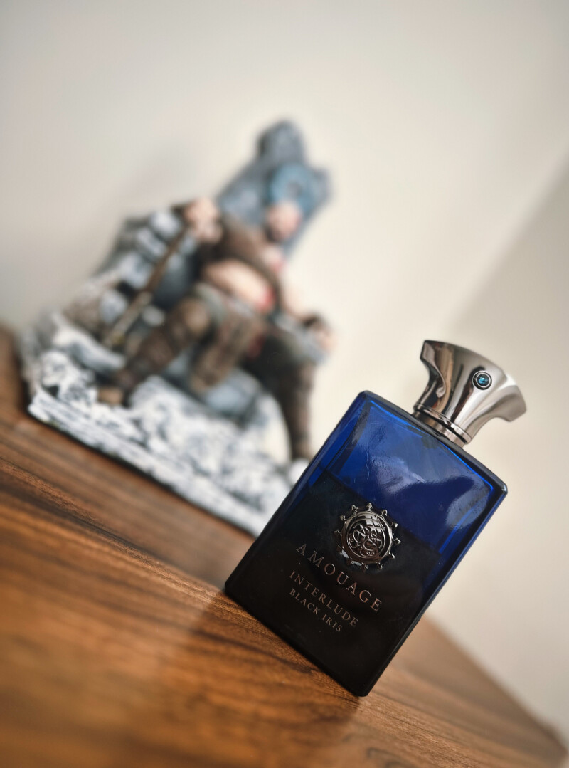 Interlude black iris